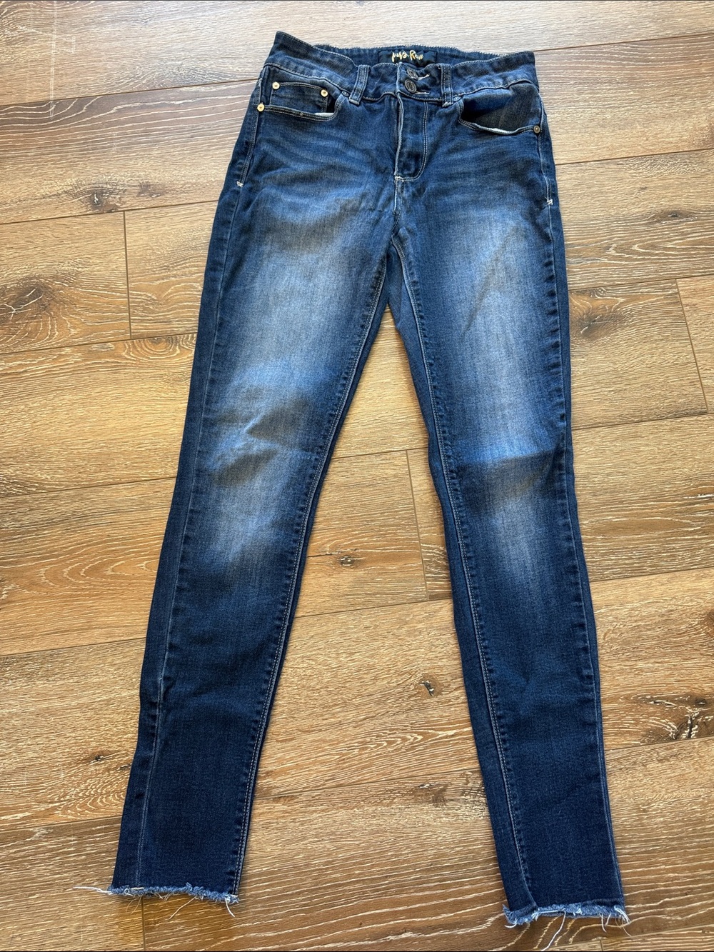 Indigo Rein Women’s Dark Blue Skinny Jeans Size: 7